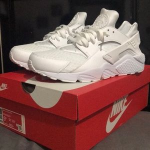 Nike Shoes - Nike AirHuarache Nike Shoes - Nike AirHuarache